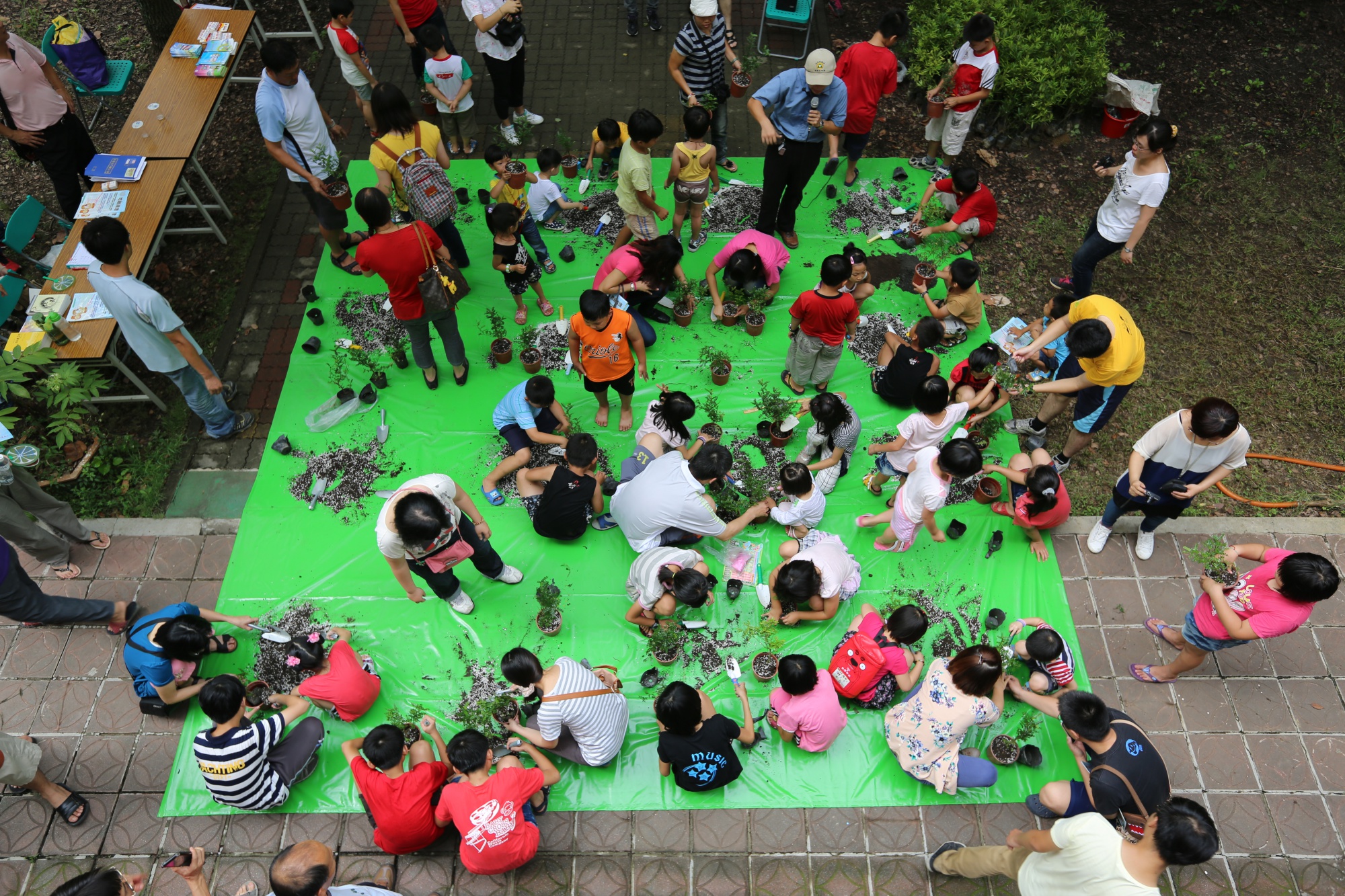 本館所辦理種樹給蝙蝠住的活動