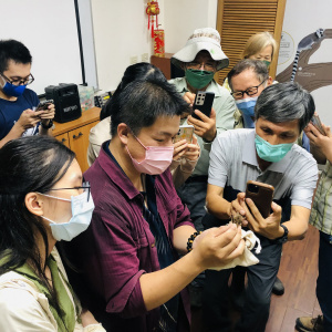 快閃行程-學員正在拍攝捕捉到的台灣管鼻蝠